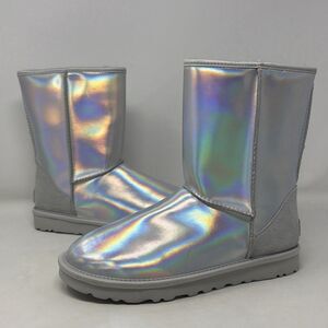 UGG Classic Short II Holographic Iridescent Silver Womens 8 Boots 11153610
